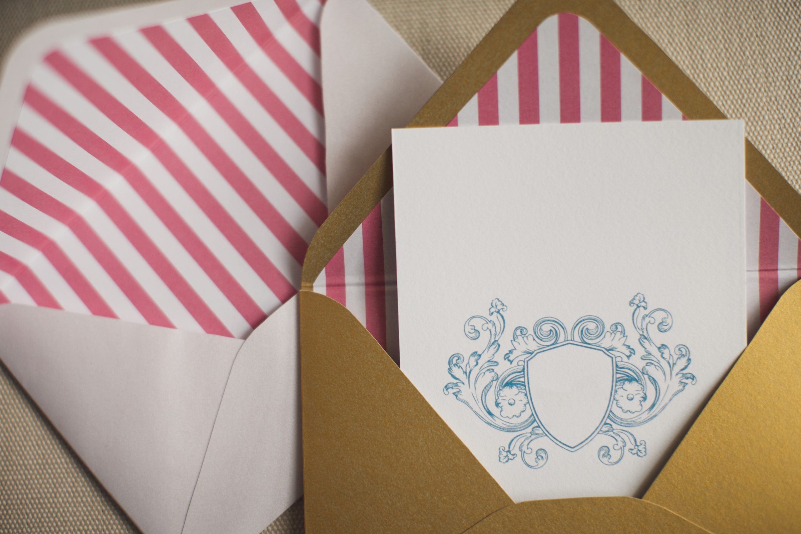 envelopes-with-white-cards envelopes-with-white-cards